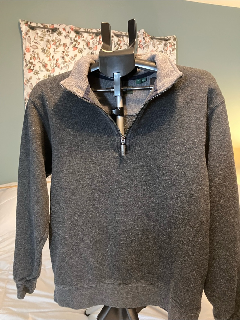 Orvis Men’s Medium Quarter Zip Pullover Sweatshirt Heather Gray